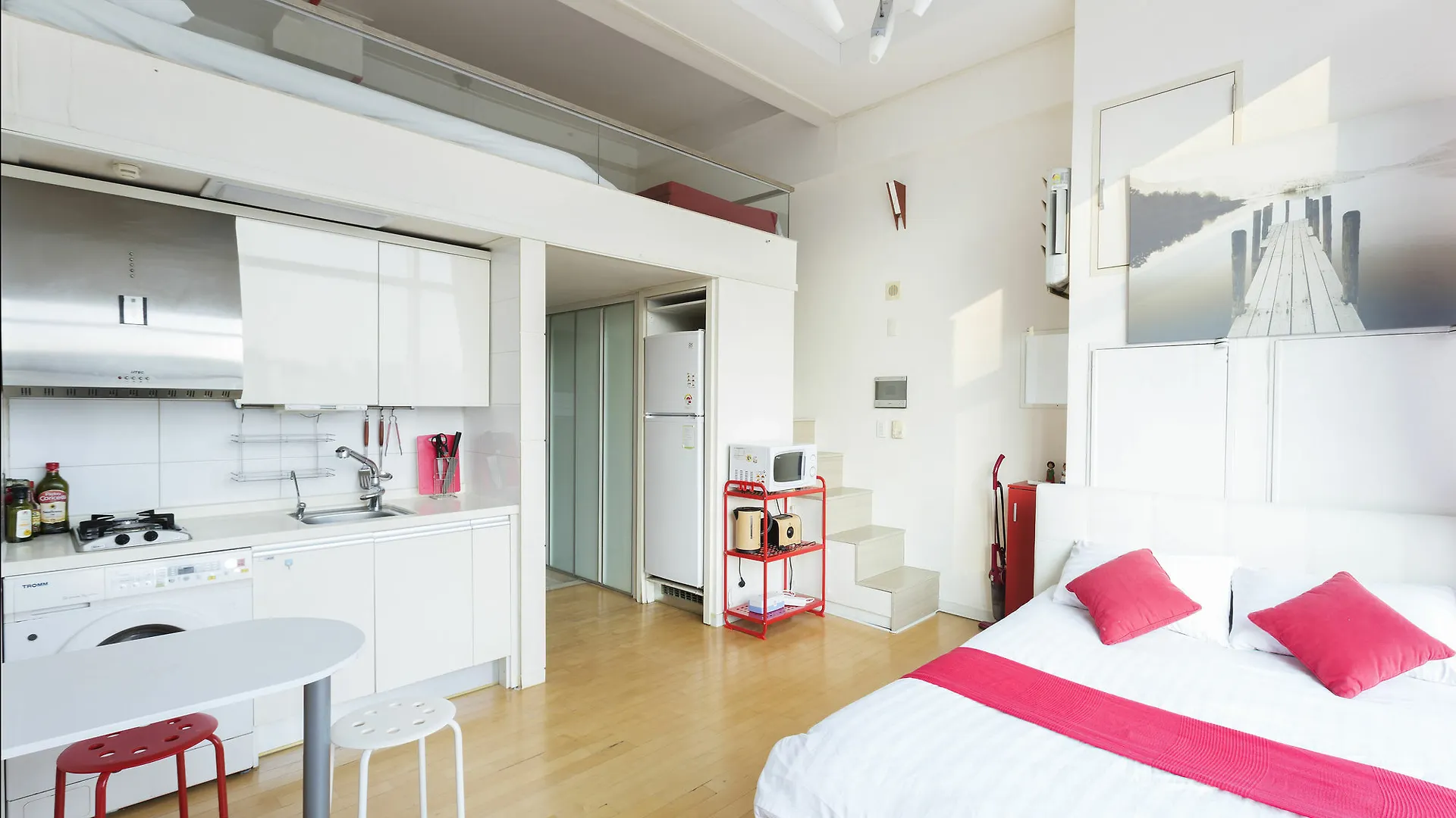 202 House Seoul Station Apartment